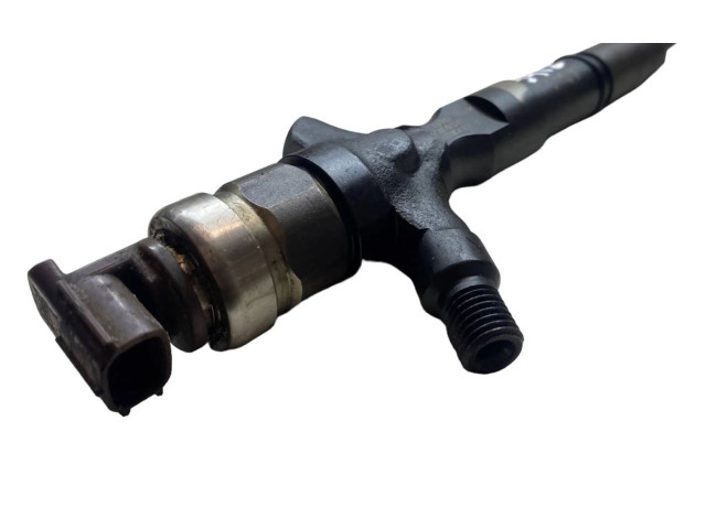 Vstřikovač 2367030400 Toyota Land Cruiser (J150)
