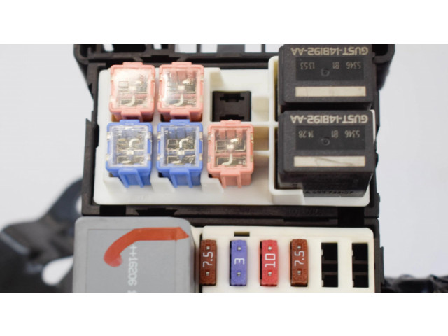 Блок предохранителей     Ford Ecosport    