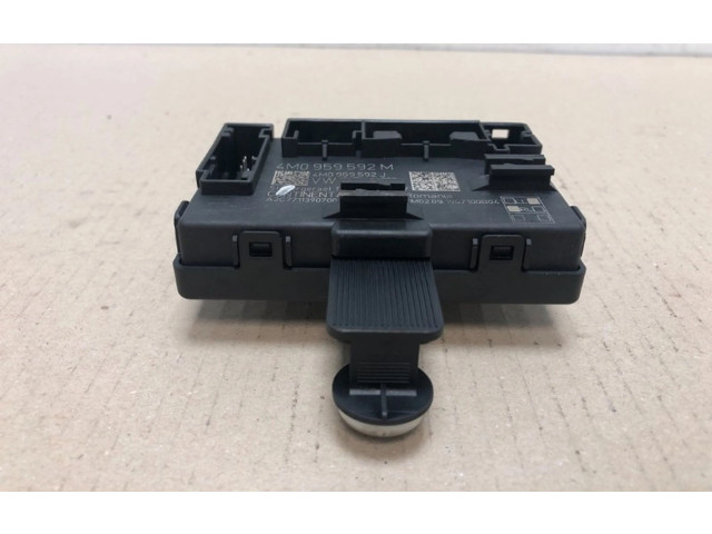 Блок управления центрального замка 4M0959592M, 4M0959592M Audi e-tron
