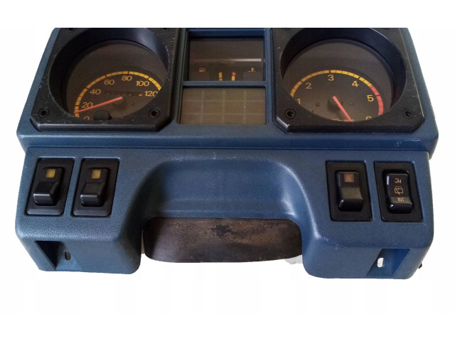 Přístrojová deska Mitsubishi Pajero 2013 MB723900