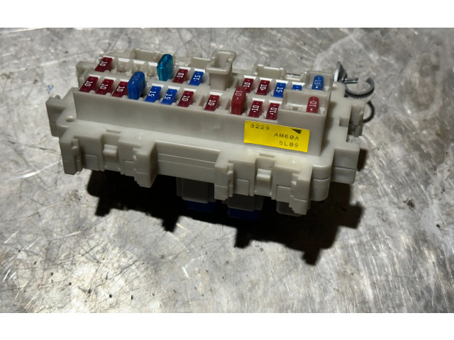 Pojistková skříňka AM60A Nissan Murano Z50 2004