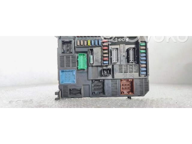 Блок предохранителей 9807532080 Peugeot 2008 I