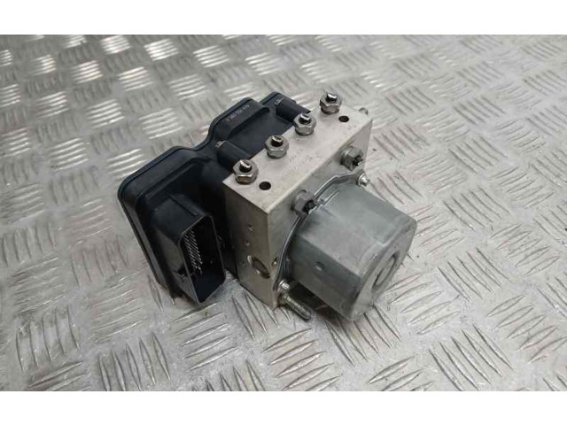 Jednotka ABS A0004313900, BOSCH Mercedes-Benz GLA W156 2013