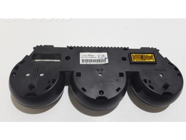 Панель приборов 1490107000, 501021630040 Citroen C8