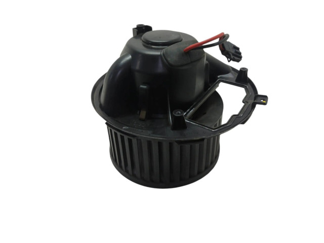 Вентилятор печки 1K1820015G, F997165A Skoda Octavia Mk2 (1Z)