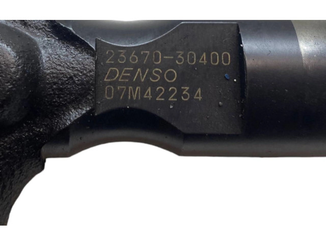 Vstřikovač 2367030400 Toyota Land Cruiser (J150)