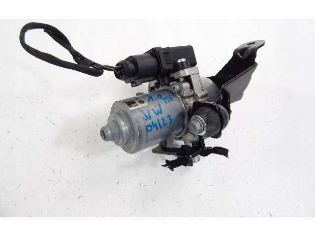 Pojistková skříňka Řídící jednotka BSM 1K0612181F   Volkswagen Golf VII 2017