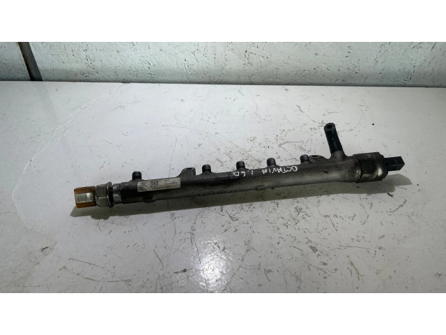 Топливная рампа 03L130089B, 08709M Skoda Octavia Mk2 (1Z) 1.9