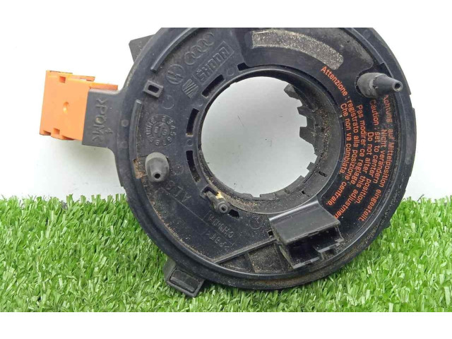 Подушка безопасности водителя 1J0959653E Skoda Octavia Mk1 (1U)