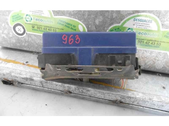 Pojistková skříňka Řídící jednotka BSM 1567002080 Suzuki Ignis 2000