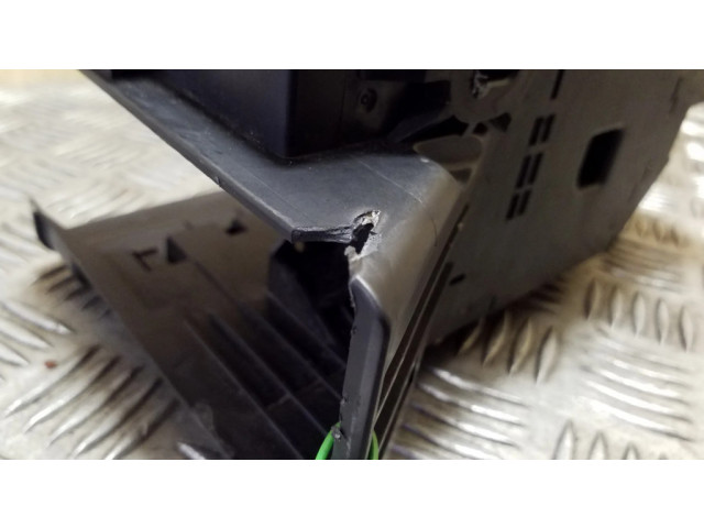 Блок предохранителей     Chevrolet Captiva    