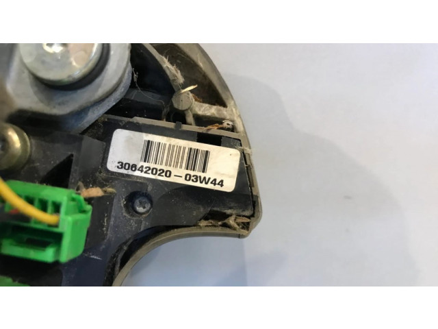 Подушка безопасности водителя 8686290, B7102E0060019 Volvo V70