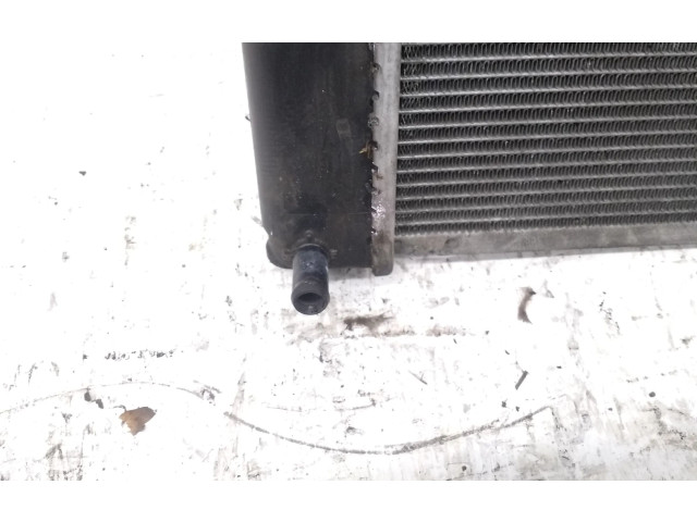 Радиатор охлаждающей жидкости Toyota Prius (XW30) 2012