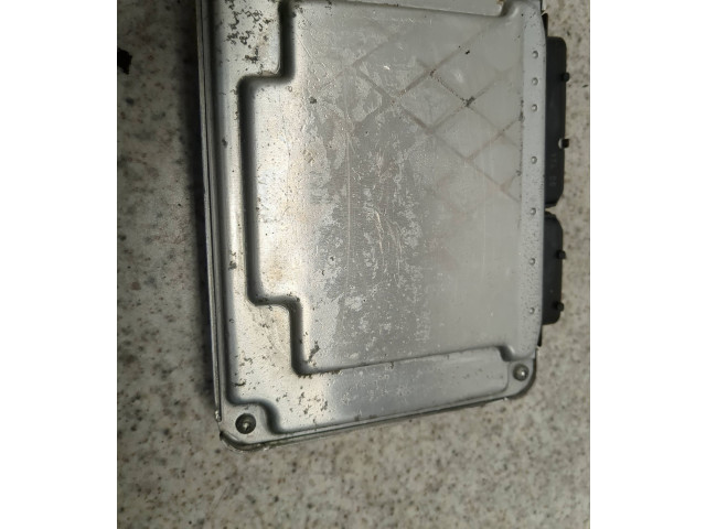 Блок управления двигателя 038906019NE, 1039S06285 Skoda Fabia Mk2 (5J)