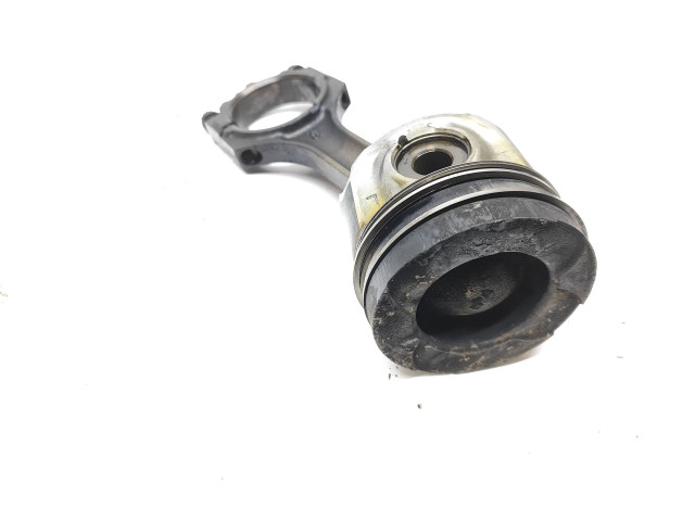 Píst 0217745 Toyota Land Cruiser (J200)