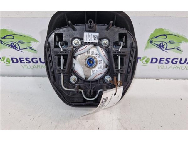 Надувная подушка для руля       Renault Clio IV  2012 -  года   