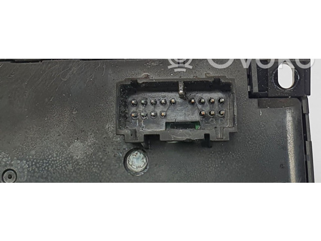 Блок управления климат-контролем 30739670 Volvo C70