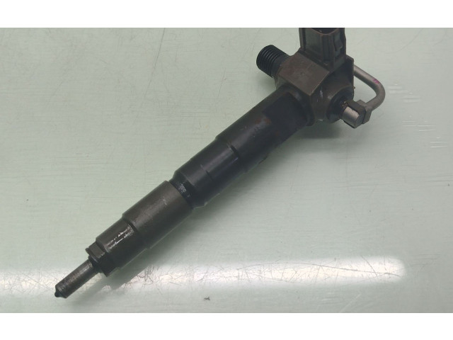 Vstřikovač 16613AA040 Subaru Outback (BS) EE20Z