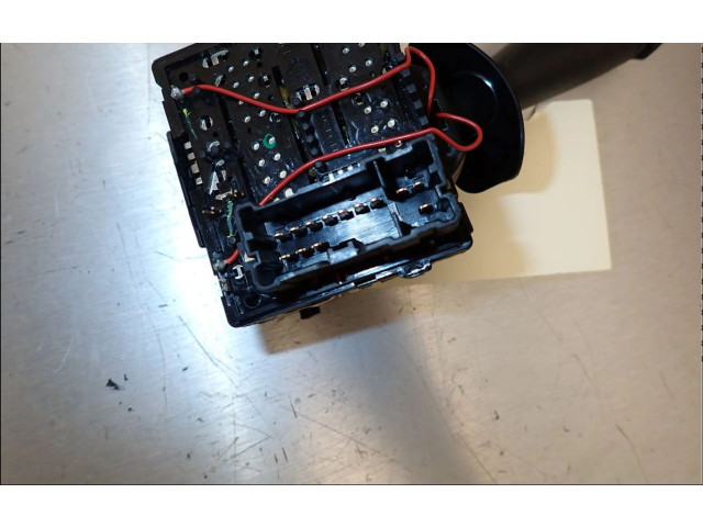 Ручка стеклоочистителей 8201168008 Dacia Duster