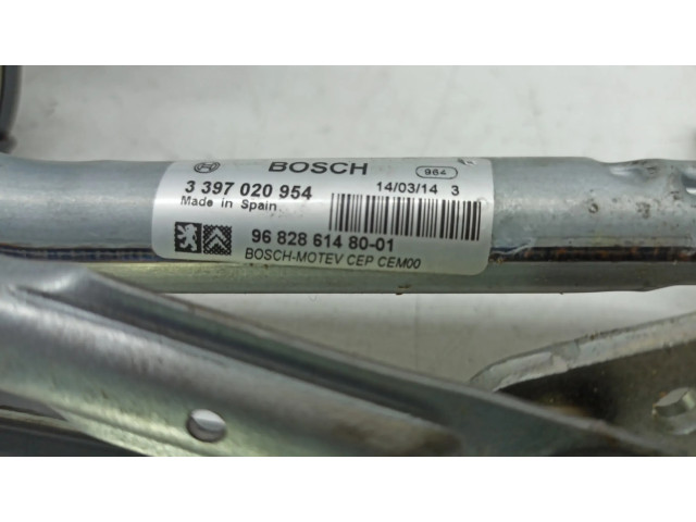 Моторчик дворников 96828614 Citroen Berlingo