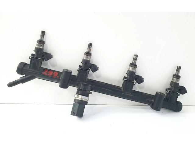 Vstřikovací lišta 06K133681C, 06L906031A Volkswagen Tiguan