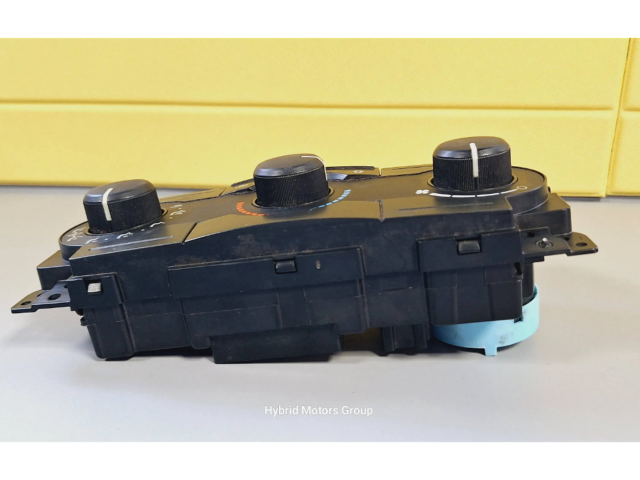 Блок управления климат-контролем P55111870AJ, 004901694116 Dodge Magnum