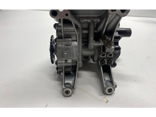 Масляный насос  N20-N26 7610378, 11417610378  BMW 3 F30 F35 F31 