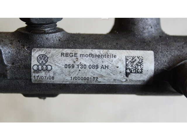 Топливная рампа 059130089AH   Audi A5 8T 8F  