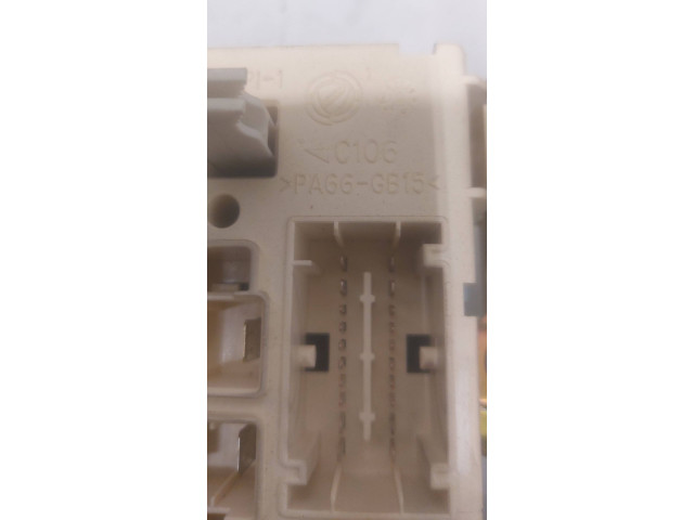 Блок предохранителей PA66GB15 Alfa Romeo GT