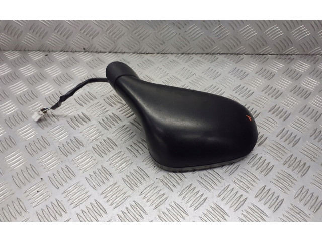 Зеркало электрическое Mitsubishi Carisma 2000 - 2004 года