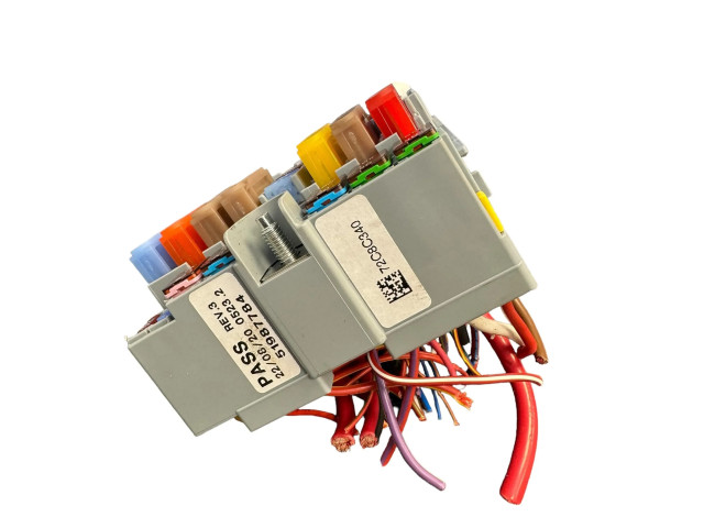 Блок предохранителей 51987784, 72C8C340 Jeep Renegade