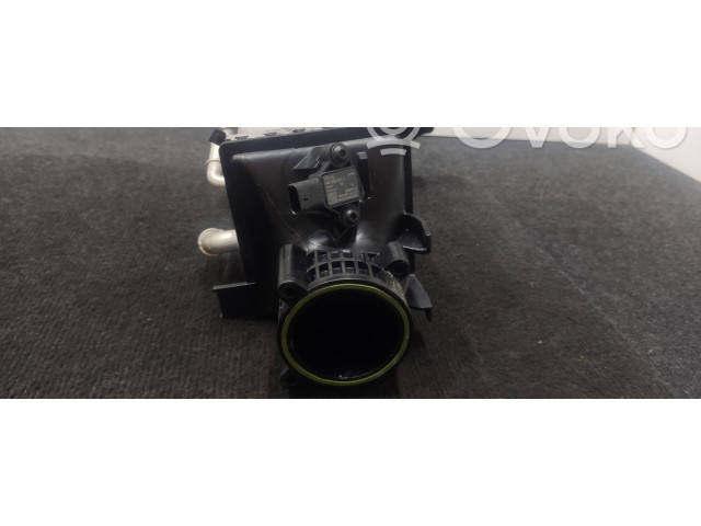 Интеркулер GV020005, 04E145785E Volkswagen Golf VII