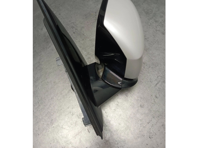 Зеркало (управляемое электричеством)    BMW iX3 G08