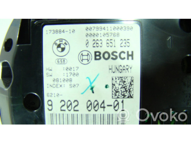 Přístrojová deska BMW 7 F01 F02 F03 F04 2015 R00349, 9202004