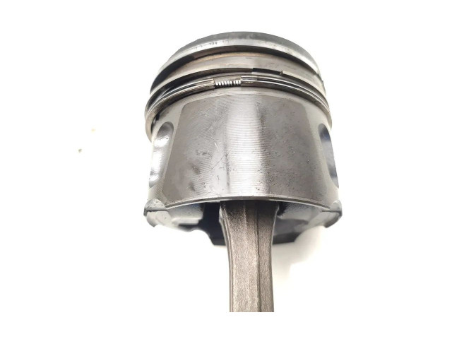 Поршень с шатуном Citroen C5