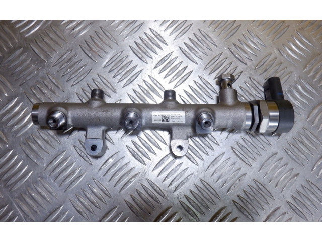 Vstřikovací lišta 059130090CT Audi Q7 4M