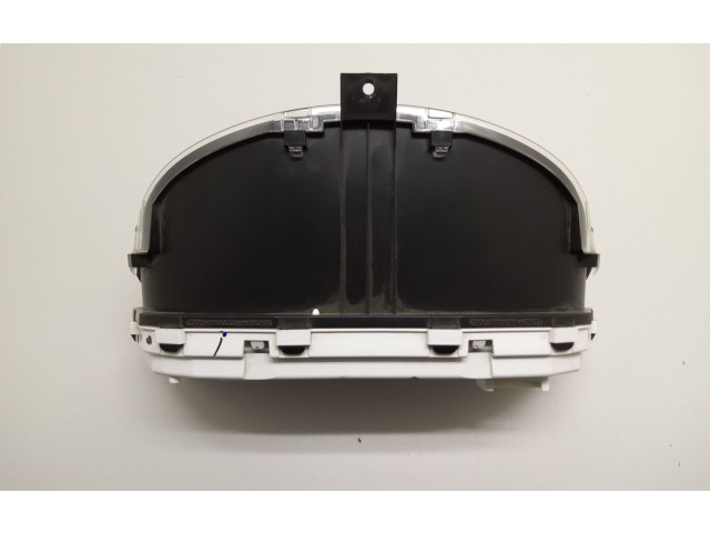 Панель приборов 8100C562, 4N15 Mitsubishi L200