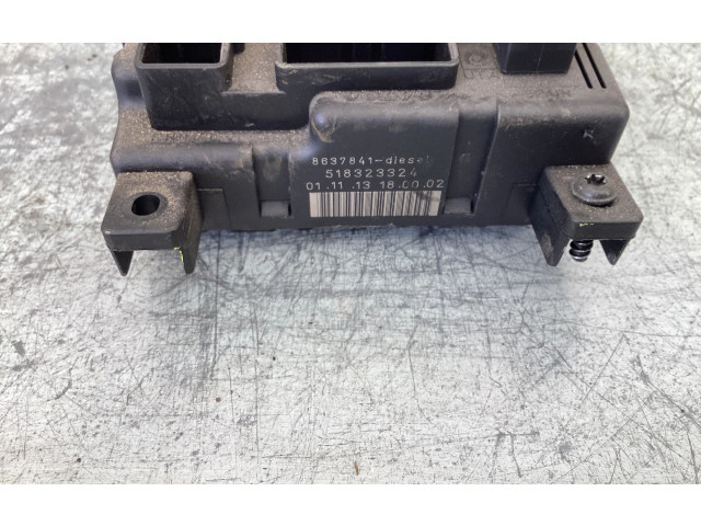 Блок предохранителей  518323324   Volvo V70    