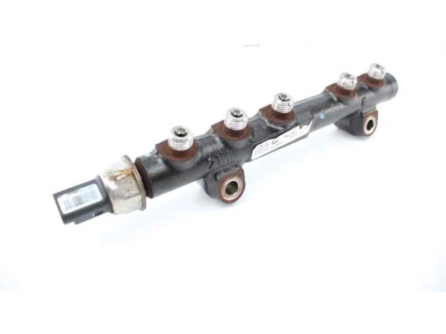 Топливная рампа 9684753080, 9664111780   Peugeot 5008  