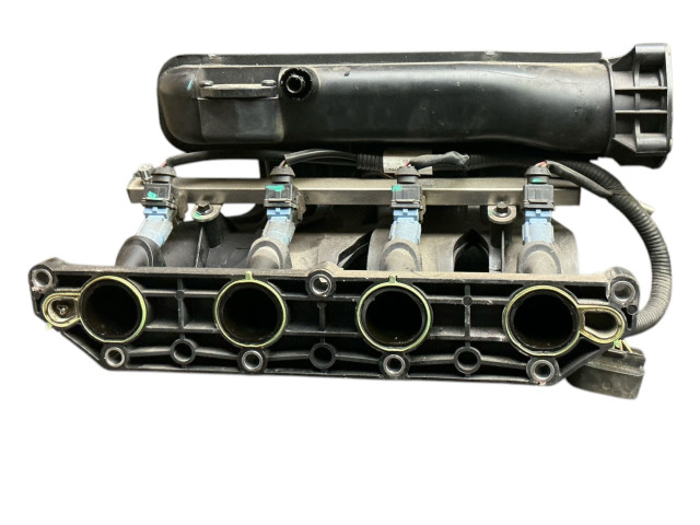 Всасывающий коллектор 14001aw400, 14001AW400 Nissan Almera Tino