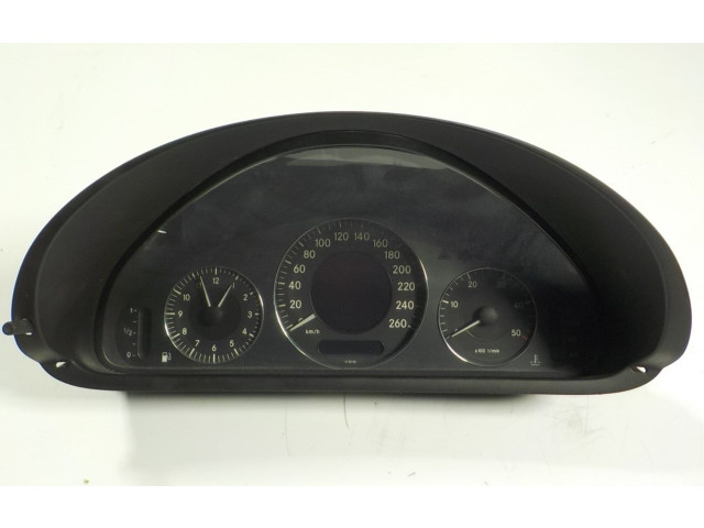 Přístrojová deska  Mercedes-Benz CLK A209 C209 2003 A2095404211  