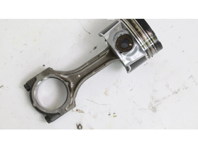 Píst 132010R011, 132010R011 Toyota RAV 4 (XA30) 2AD-FHV