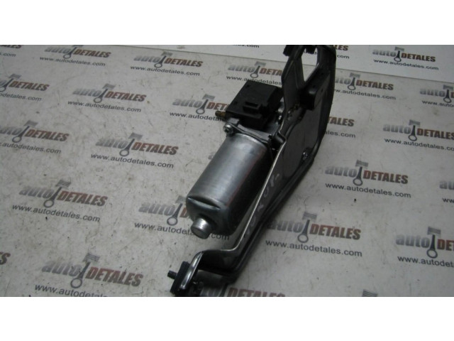 Моторчик заднего дворника 851300F020 Toyota Corolla Verso AR10