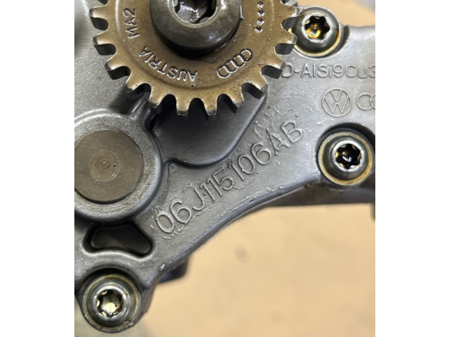 Масляный насос 06J115106AB Volkswagen PASSAT B6