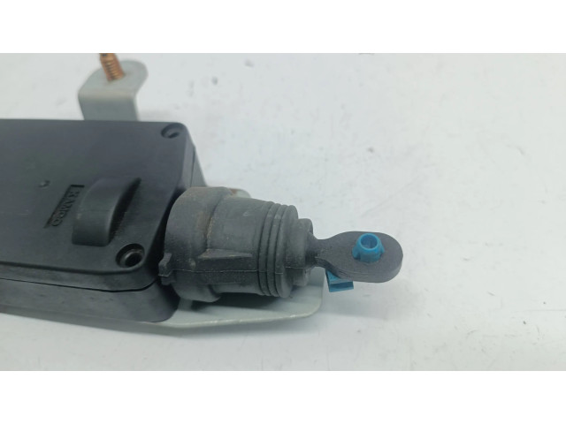 Zámek zadních dveří    Hyundai Matrix 2006