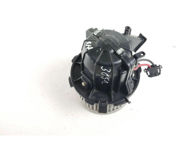 Вентилятор печки         Audi A3 S3 8P 