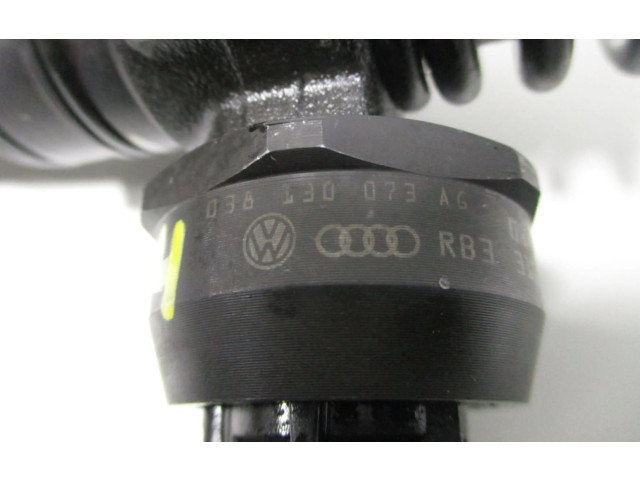 Форсунка 038130073AG Skoda Octavia Mk2 (1Z)