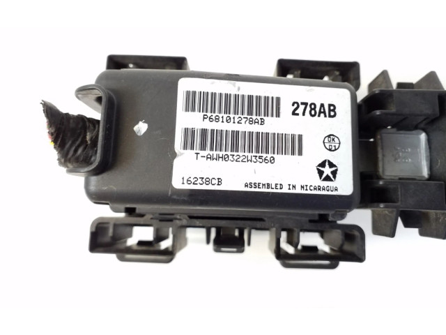 Блок предохранителей P68101278AB Jeep Grand Cherokee