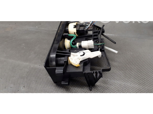 Блок управления климат-контролем Mitsubishi Space Wagon