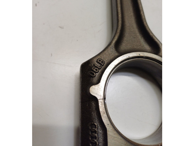 Шатун 06LB Volkswagen Golf VII